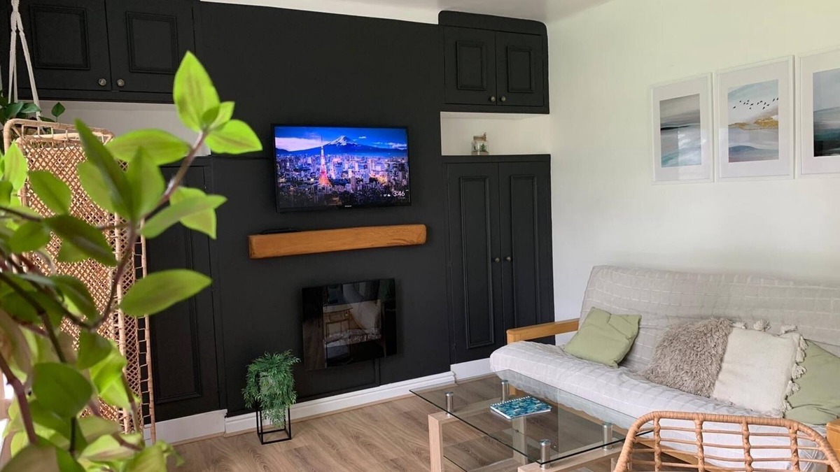Sefton Park Apartment | Linnet House - Relaxing - Leafy - Bright 2Bed Apt