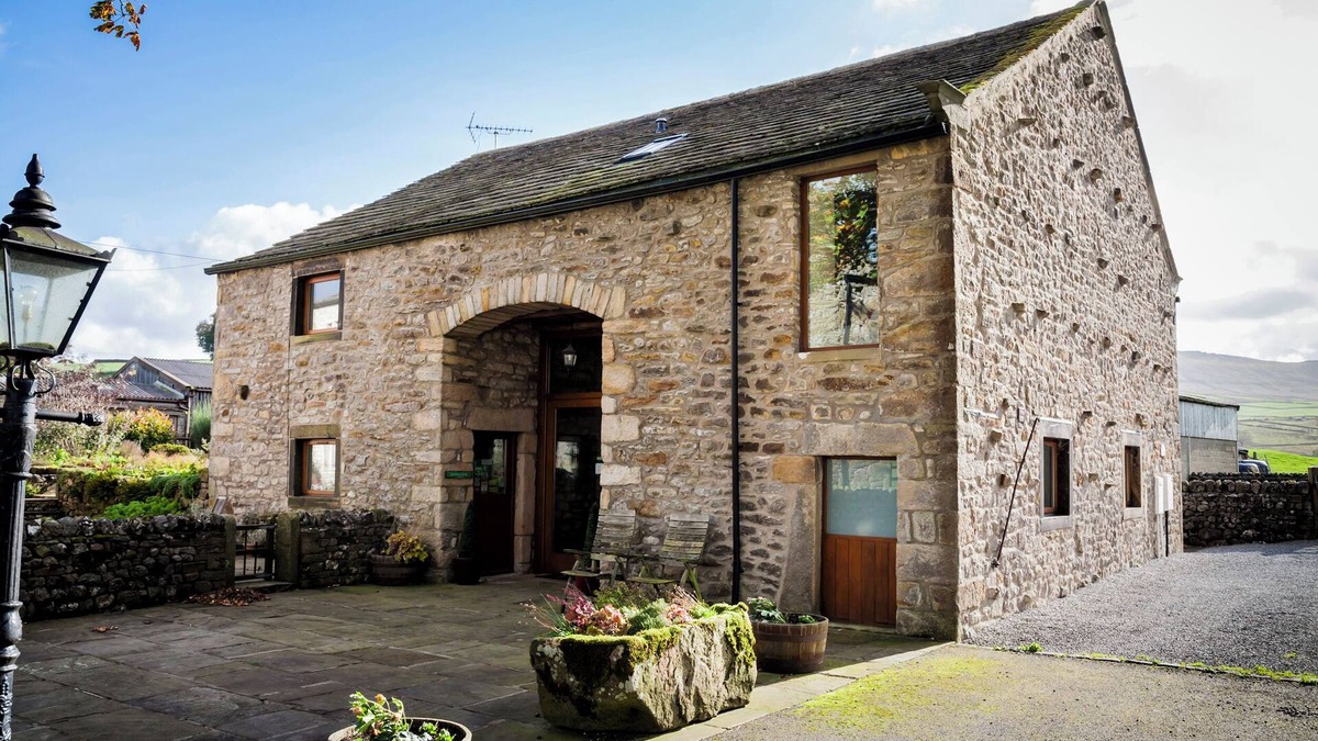 Linton-in-Craven Cottage | LINTON LAITHE, pet friendly, character holiday cottage in Threshfield