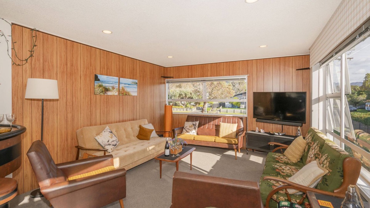 Whangamata Cottage | Linton's Sunshine Retreat - Whangamata Home