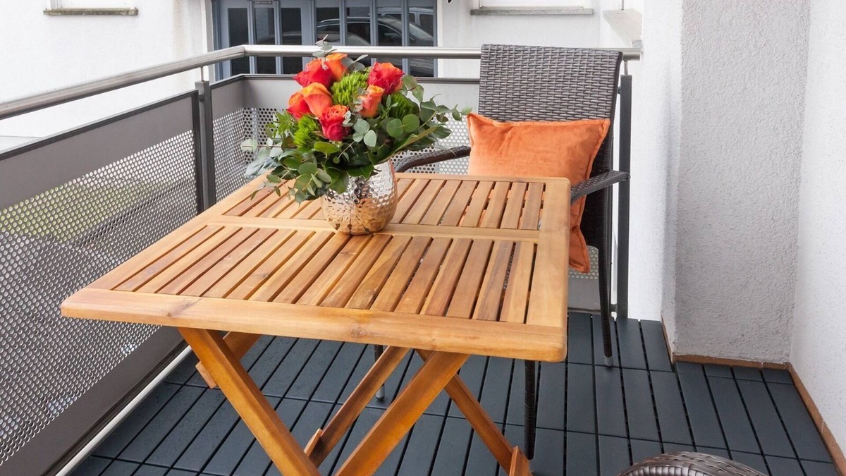 Petersberg Apartment | ★ Liobablick Nr. 1 ★ Apartment with balcony - centrally located in Petersberg/Fulda
