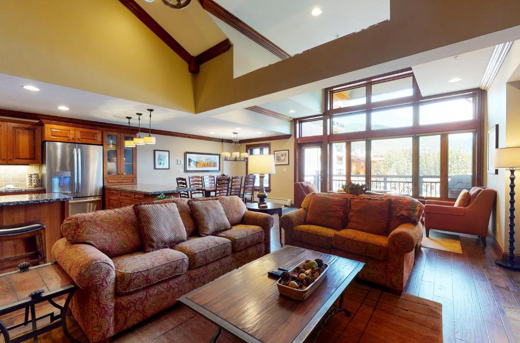 Vail Ski Chalet | Lion Square Lodge East 313