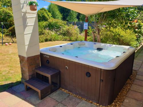 St Leonards House | Lions Lodge: Great location with hot tub