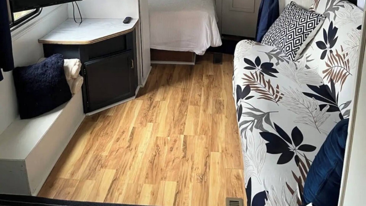 Peterborough House | Lisa’s Cozy Camper Oasis