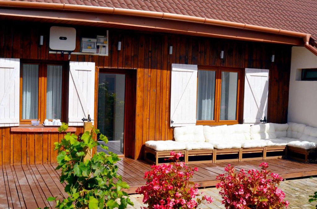 Kecskemet Apartment | Lisbet Cottage