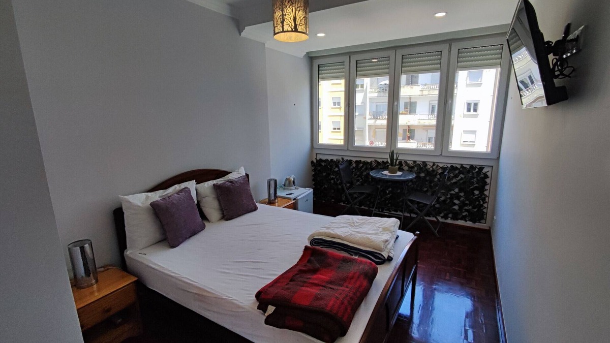 Penha de Franca Bed & Breakfast | Lisbon, 3 bedroom apartment Penha de França