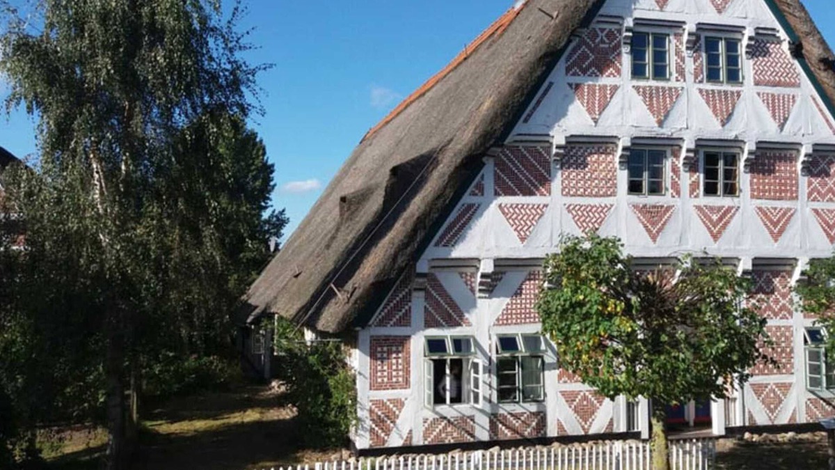 Guderhandviertel Apartment | Listed holiday idyll under thatch - holiday idyll under thatch