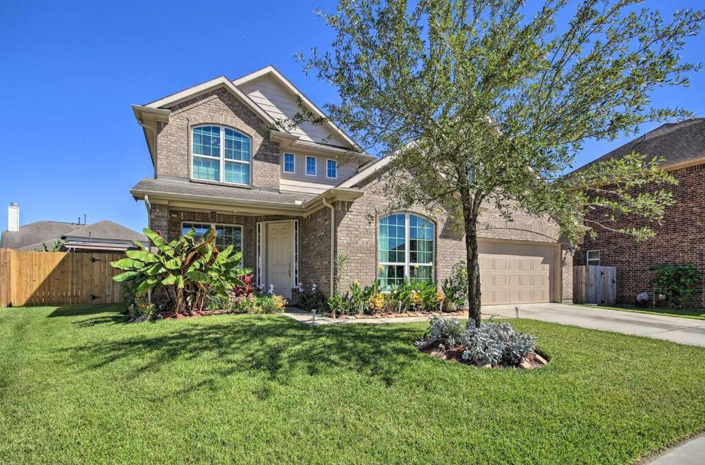 Cypress House | Lit Picnic & Pool, LLC