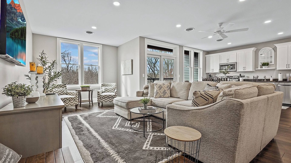 Akron Apartment | Litfin Loft: A Luxury Short Term Rental
