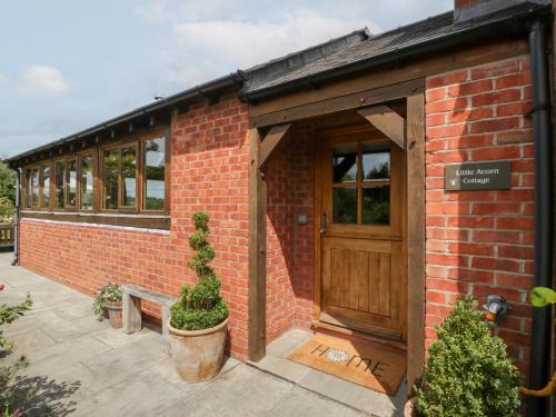 Ledbury House | Little Acorn Cottage