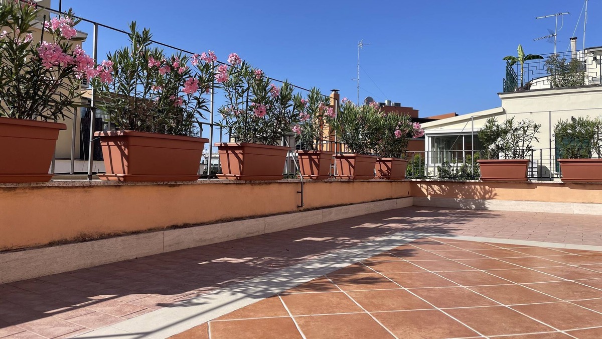 Ripa Apartment | Little Aventino BnB - in the heart of Rome