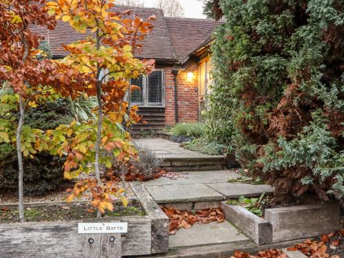 Chiddingstone Hoath House | Little Batts