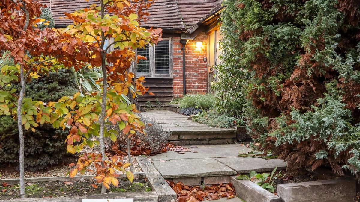 Chiddingstone Hoath Cottage | Little Batts