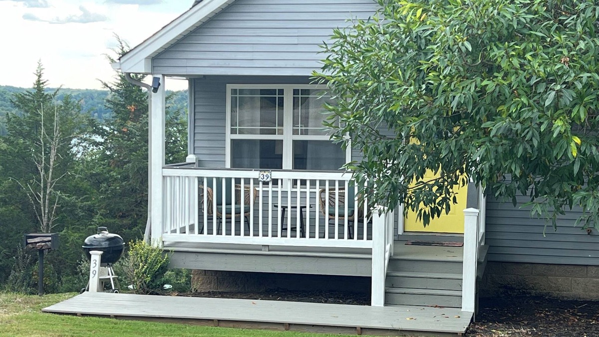 Taylorsville House | Little Beauty Cottage No. 39, lake cottage, near Louisville