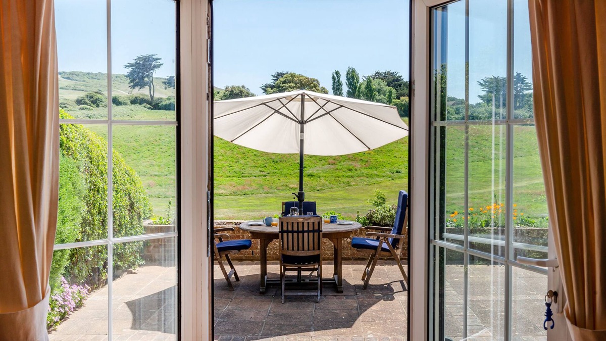 Seaford House | Little Breacon - Two Bedroom House, Sleeps 6