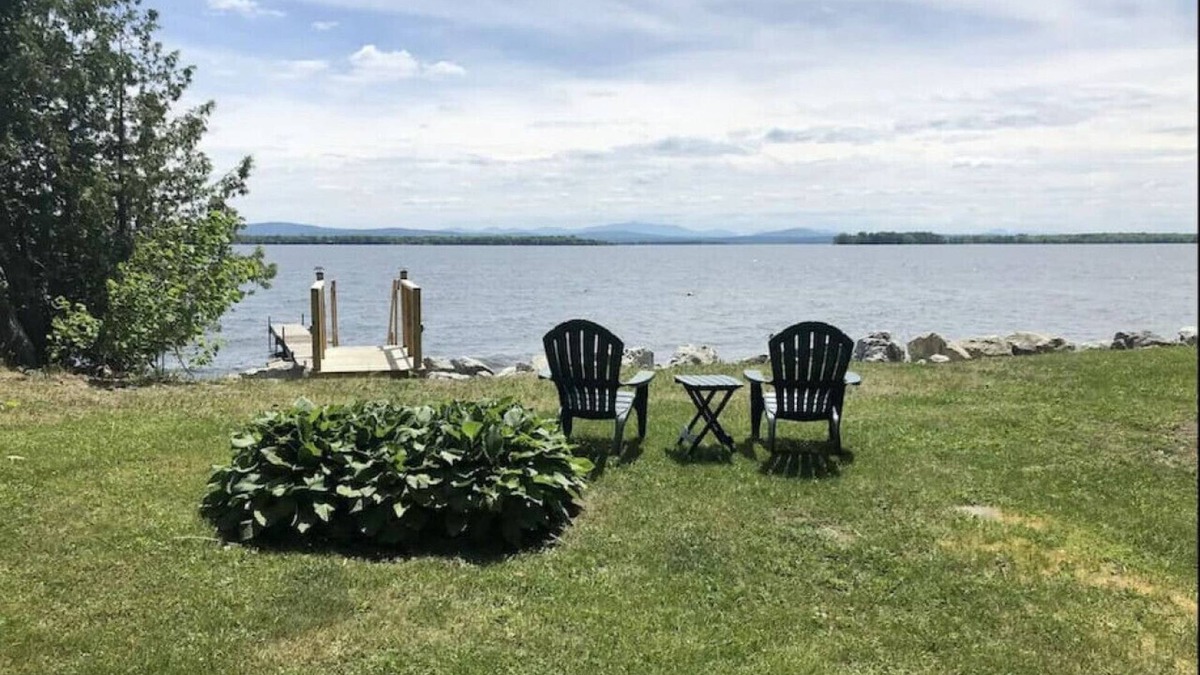 North Hero House | Little Camp · Cozy North Hero Lakefront w/Amazing views!