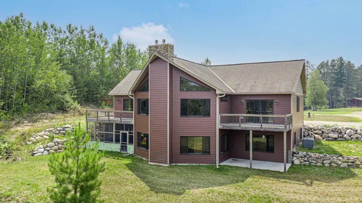 Bigfork Cabin | Little East Lake Escape - LODGE - ATV Paradise!