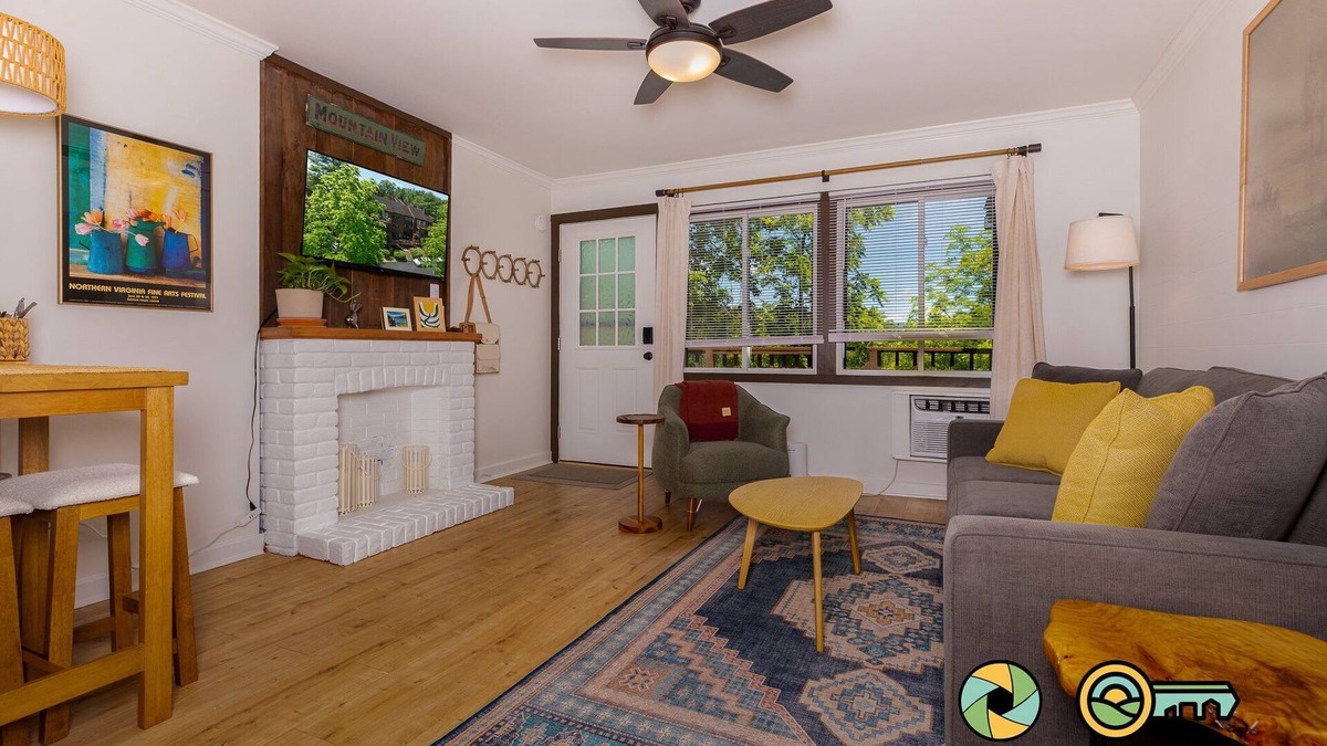 Basye Condo | Little Fox Den - Walk to Lake Laura!