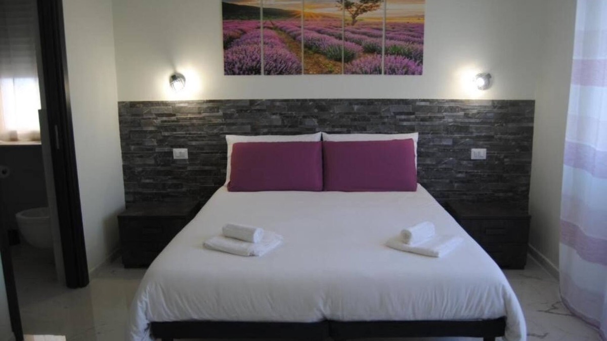 Zona XVI Torrenova House | Little Gardens Guest House - Lavender Room