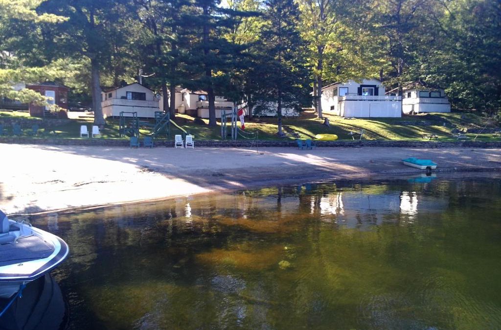 Algonquin Highlands Resort | Little Hawk Resort & Marina