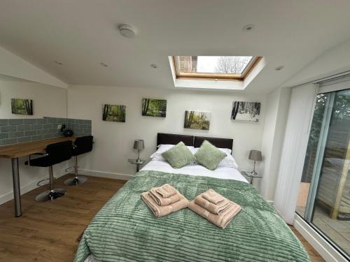 Alresford Apartment | Little Hawthorns