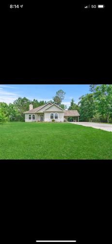 Livingston House | Little House on the Corner