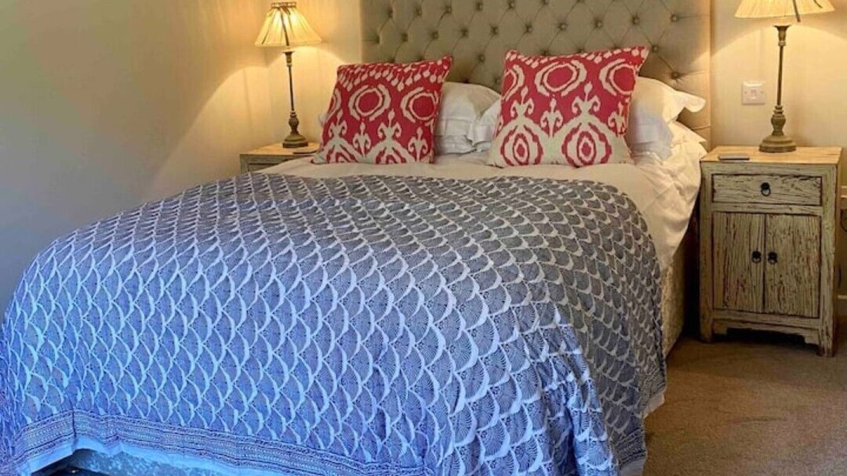 Shipton Gorge Cottage | Little Innsacre