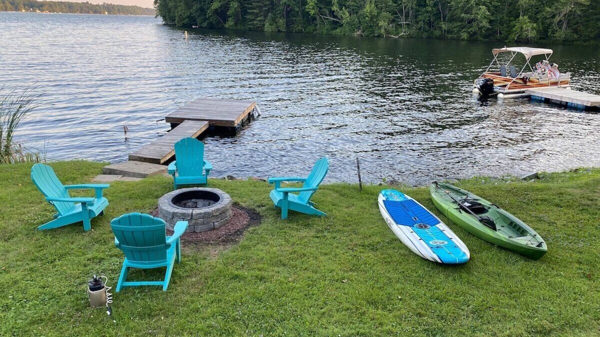 Winthrop House | Little Landing Cottage | Lakefront · Dock · Kayaks
