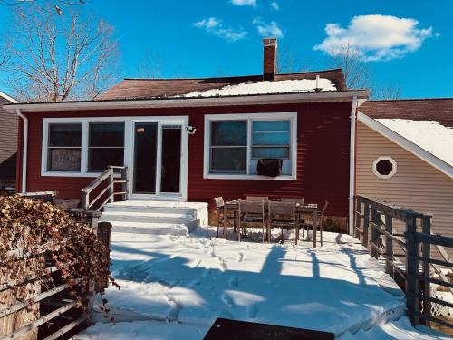 Burton House | Little Loch home