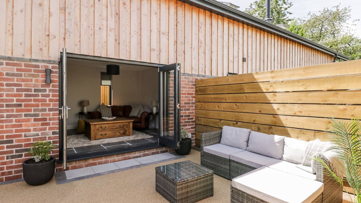 Hereford Cottage | LITTLE LUGG, romantic, character holiday cottage in Hereford