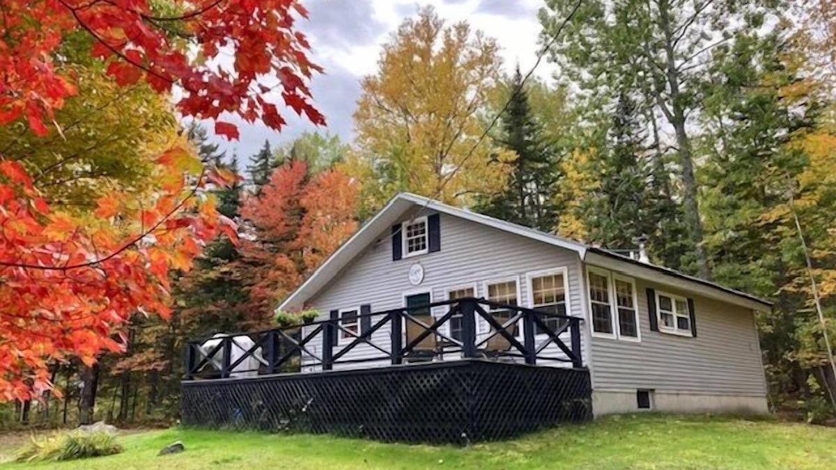 Rangeley Plantation House | Little Moose Cabin - ATV and snowmobile from your door!