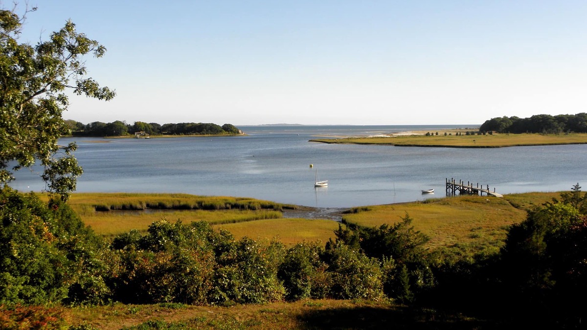 South Dartmouth House | 'Little Neck' ~ Where The Slocum River Meets Buzzards Bay ~ 7 Acres!