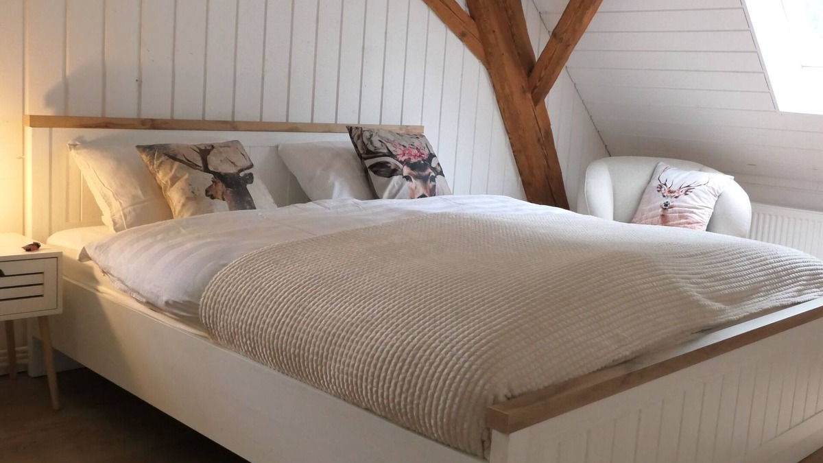 Teufenthal Apartment | Little Nest - Nature & tranquillity between lakes & castles