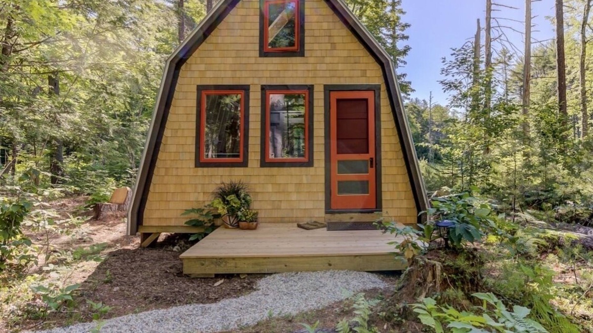 West Newfield House | Little Pine Cottage