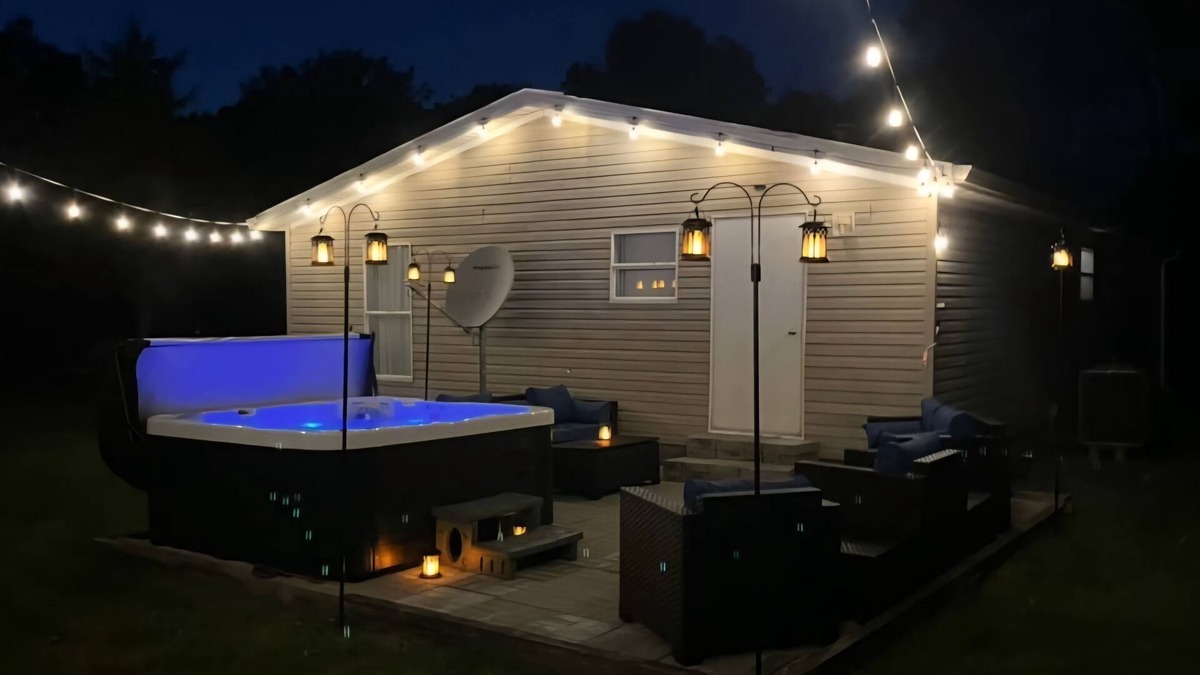 Fontanet House | Little Raccoon Hideaway