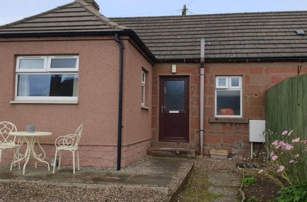 Kirriemuir House | Little Red Kirriemuir