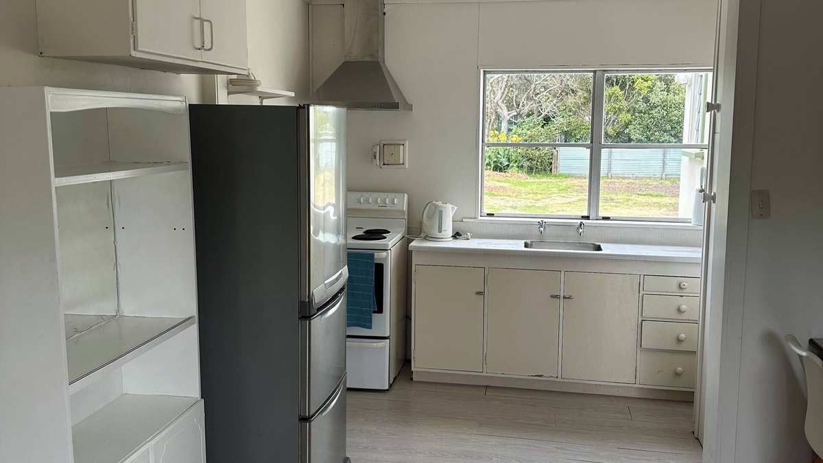 Ruakaka House | Little Ruakākā Beach Bach