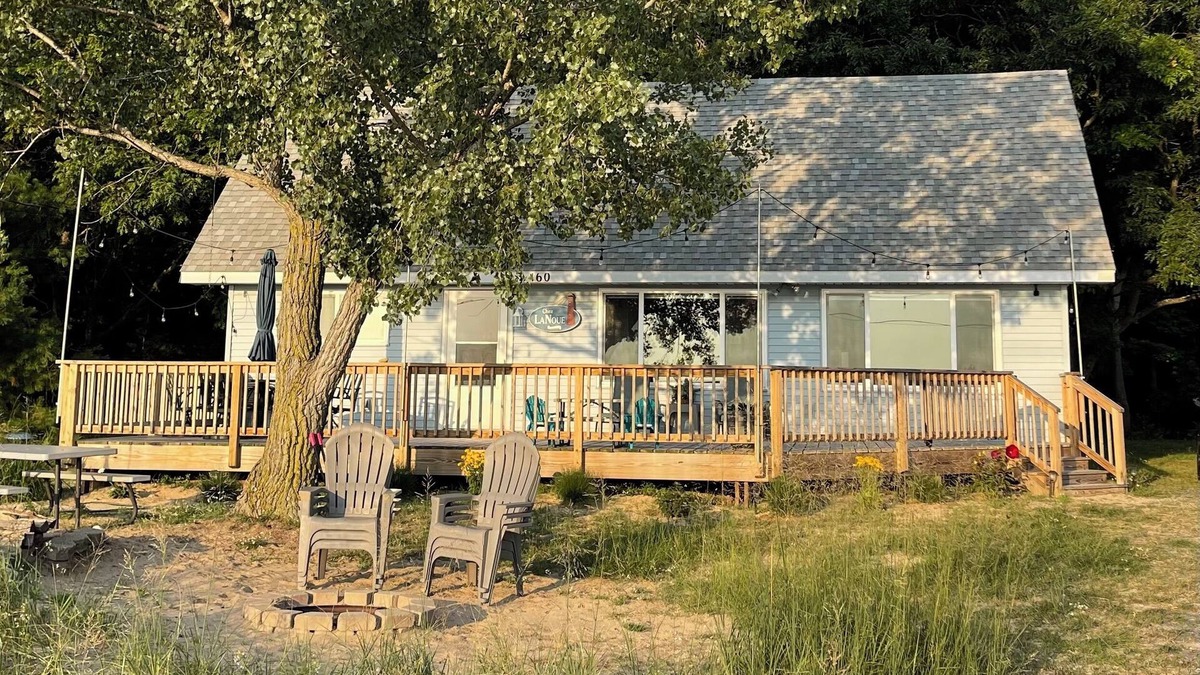 Mears Cottage | Little Sable Point Lighthouse Beach Cottage Pet Friendly