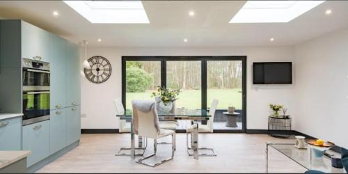 Maidstone House | Little Seven Oaks