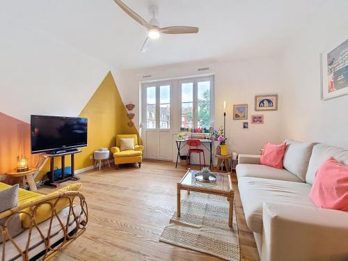 Neudorf Ouest Apartment | Little Strasbourgeoise - Proche Hypercentre - Tram - Charme et Confort