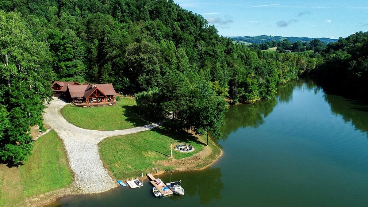 Tazewell Cabin | Little Sycamore Creek Landing - PRIVATE Norris Lakefront Cabin Views