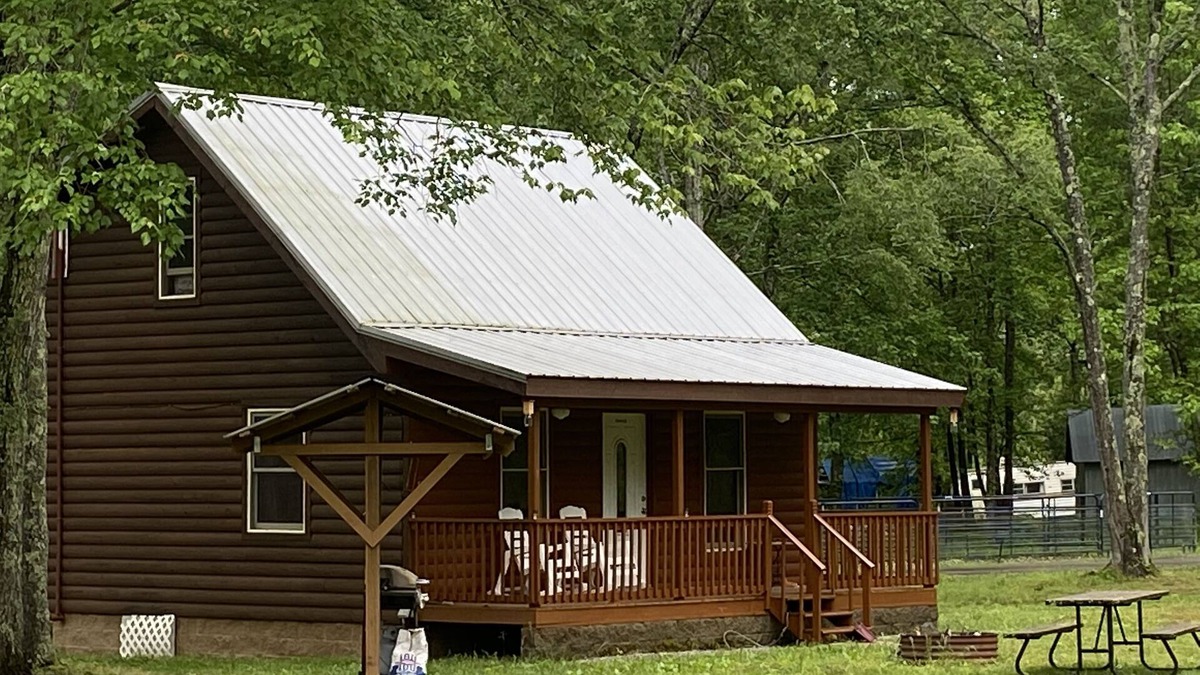 Holladay Cabin | Little Tracks Cabins