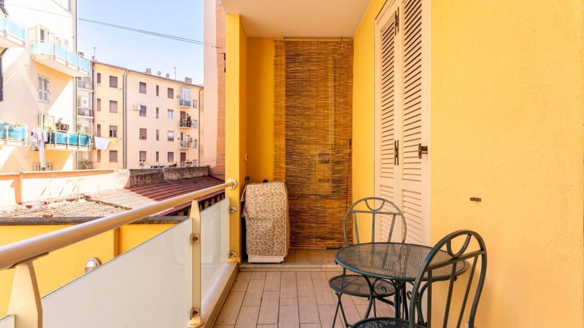 Venezia Nuova Apartment | Little Venice Bright Apartment with Balcony!
