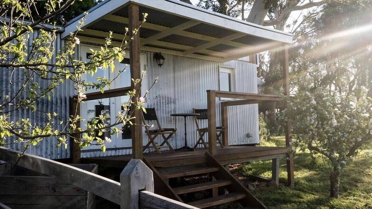 Drummond North Apartment | Little Vine Caboose at Zig Zag Winery
