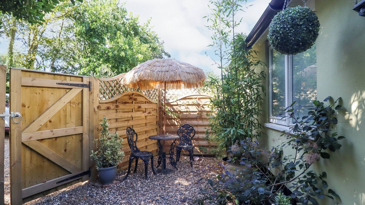 Woodbridge Cottage | Littles Limes