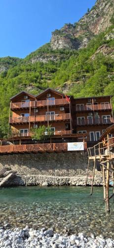 Shkoder County Bed & Breakfast | Livadhi Guesthouse