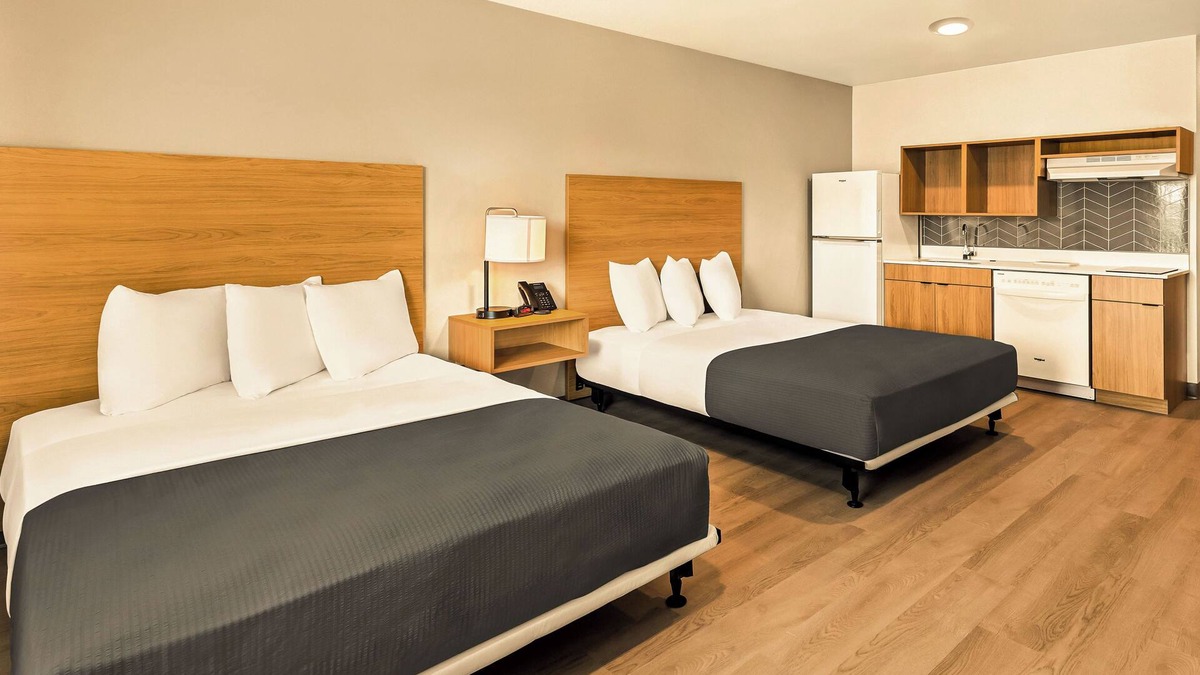 West Jordan Hotel | LivAway Suites SLC- West Jordan