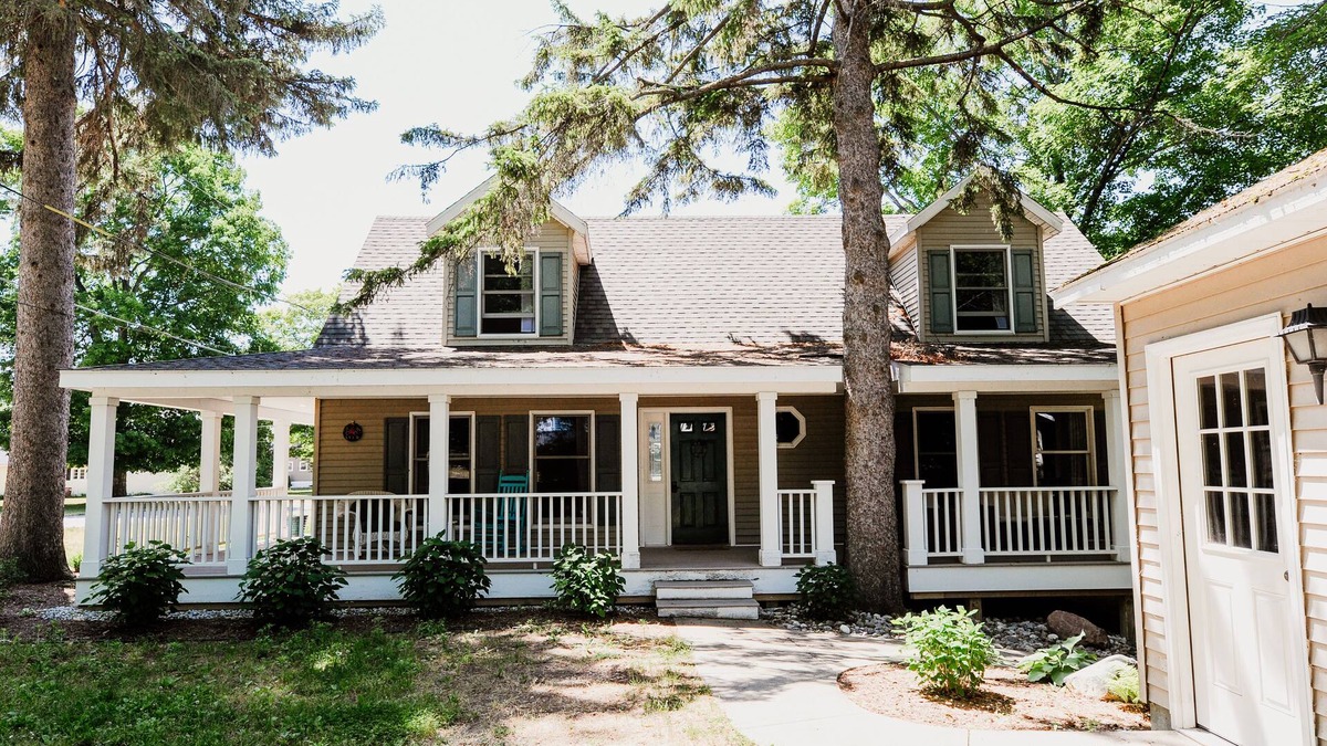 Leland House | Live in Leland! . Walk to beaches, shops, restaurants and historic Fishtown