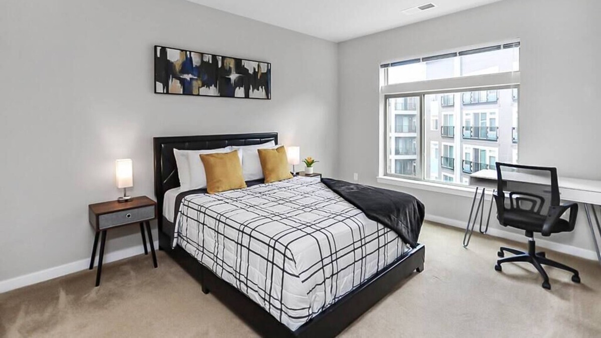 Fairfax Apartment | Live in the Heart of Fairfax - Free parking