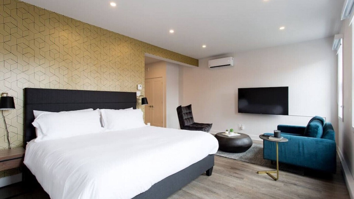 Mile End Apartment | Live Like a Local in this Superb Loft by Denstays