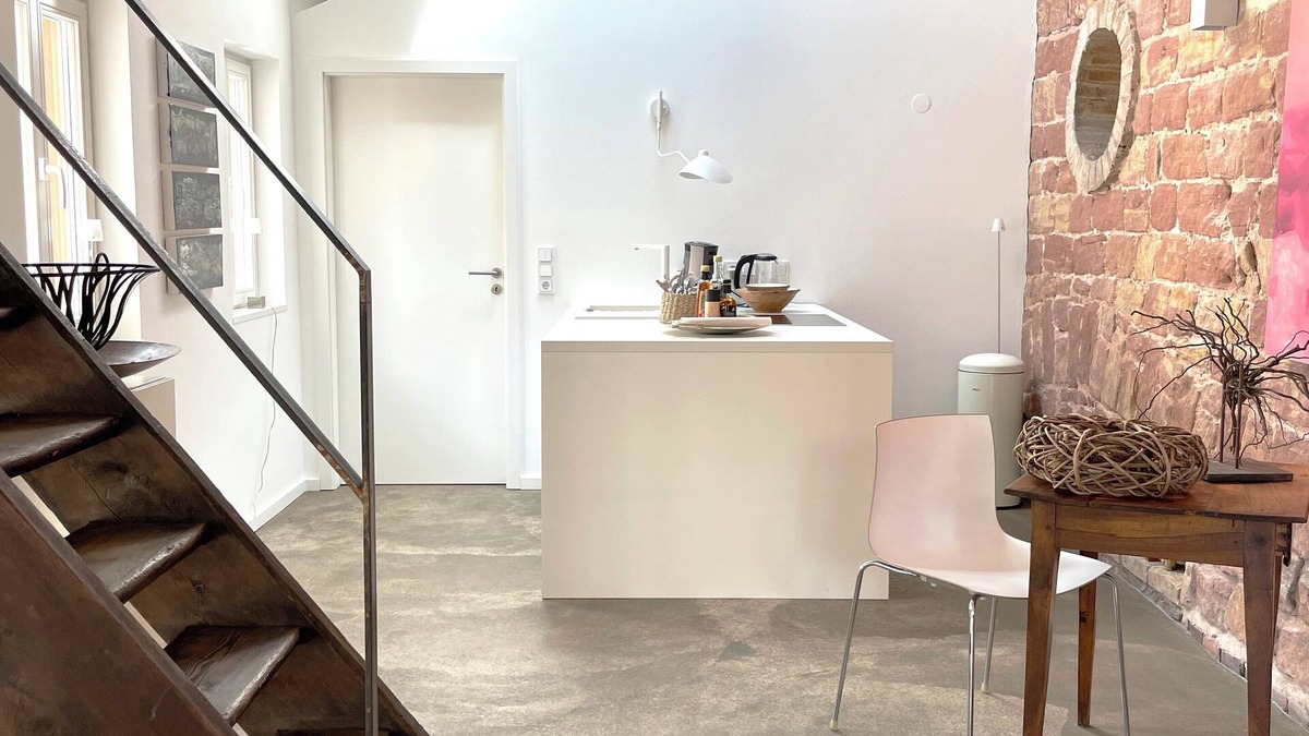 Sankt Ingbert House | Live more beautifully in the denkmal 19 design apartment with terrace access